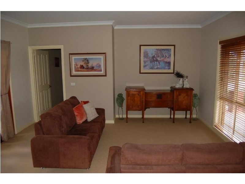 24 Hollara Drive, Moama NSW 2731