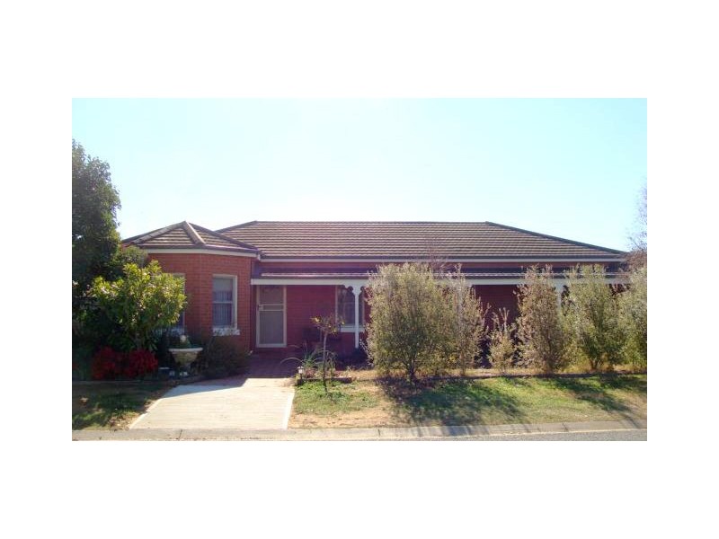 71 Crossen Street, Echuca VIC 3564