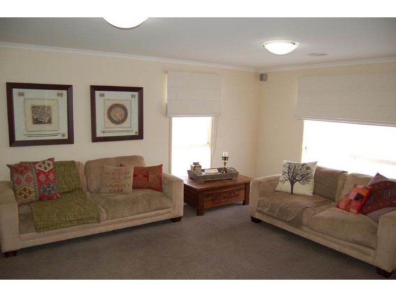 3 John Close, Echuca VIC 3564