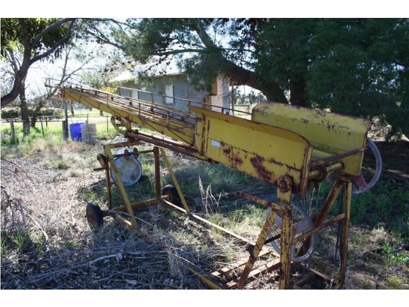 1 Caloola Road, Moama NSW 2731