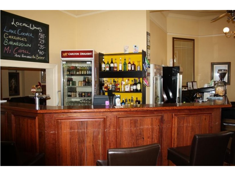 49 Moore, Rochester VIC 3561