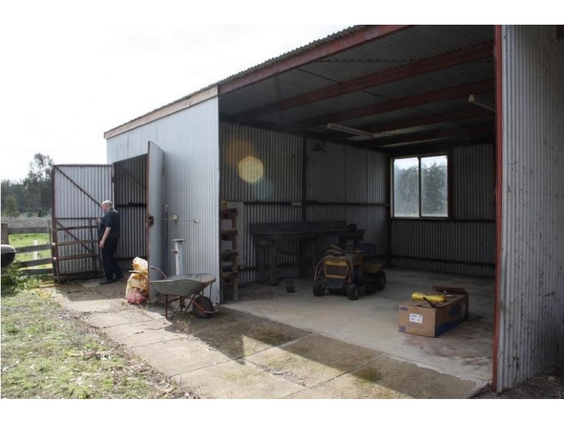 44 Picnic Point Road, Mathoura NSW 2710