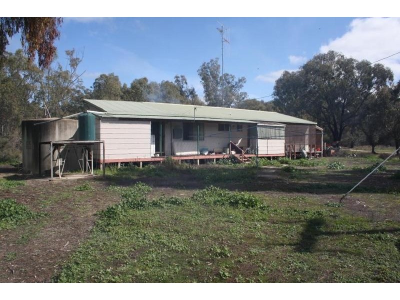 44b Picnic Point Road, Echuca VIC 3564