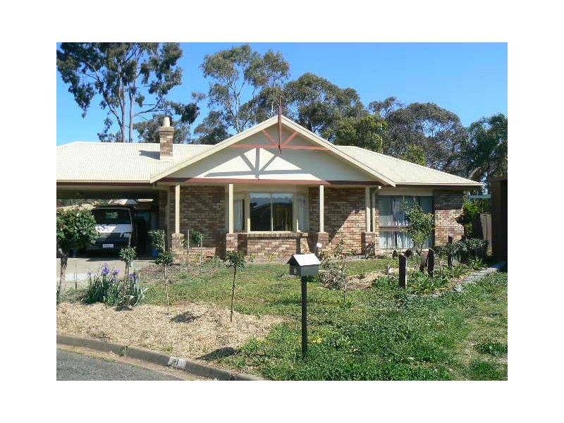 8 Pevensey Place, Moama NSW 2731