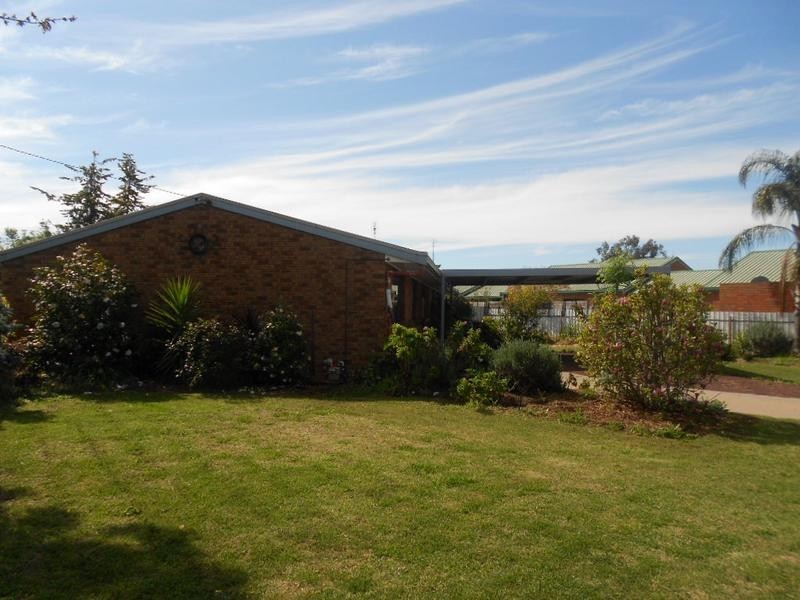42 Echuca Street, Moama NSW 2731