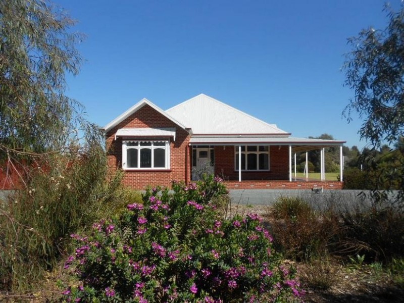 8 Chelsworth Drive, Echuca VIC 3564