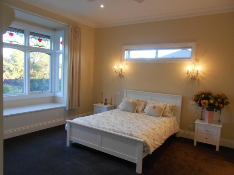 8 Chelsworth Drive, Echuca VIC 3564