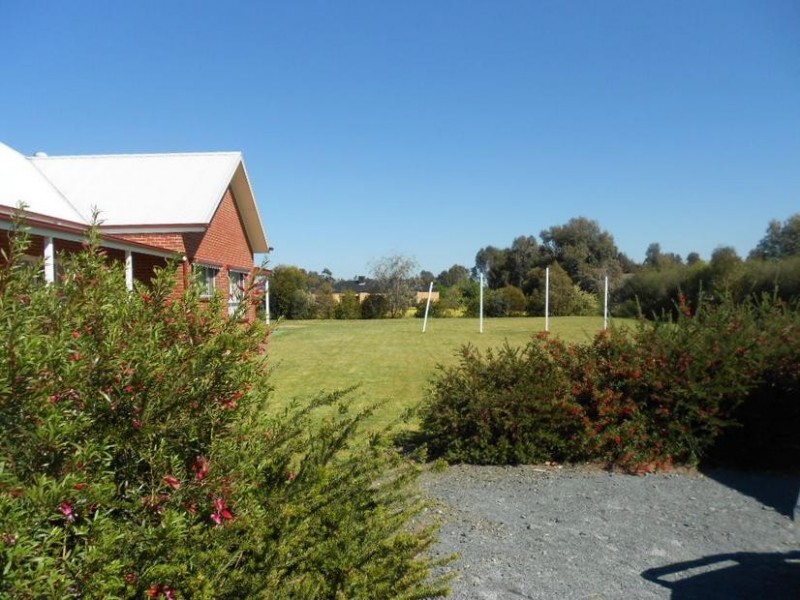 8 Chelsworth Drive, Echuca VIC 3564