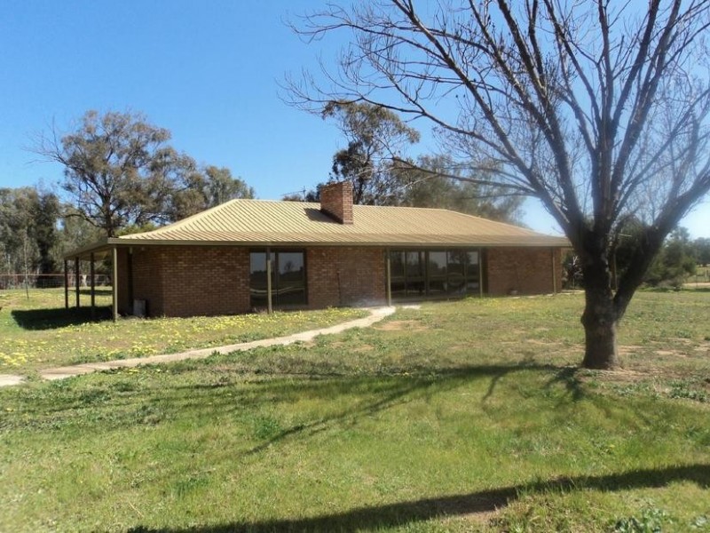 1 Goldsborough Road, Moama NSW 2731