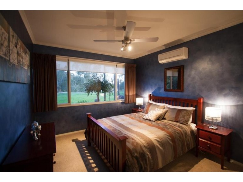 2040 Perricoota Road, Moama NSW 2731