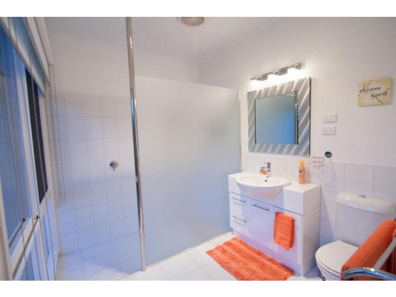 2040 Perricoota Road, Moama NSW 2731