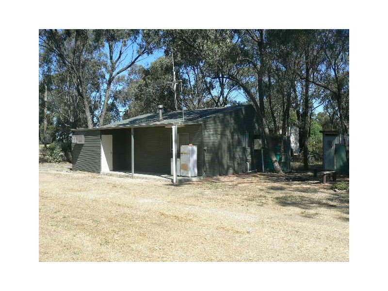 30 Moor Street, Barmah VIC 3639