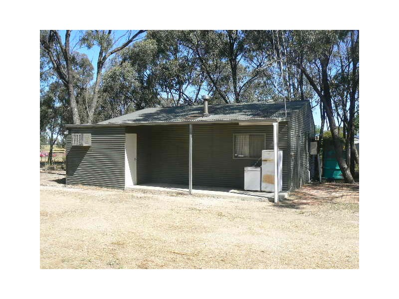 30 Moor Street, Barmah VIC 3639