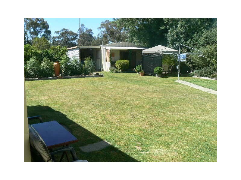 2 Murray Street, Barmah VIC 3639