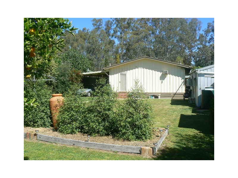 2 Murray Street, Barmah VIC 3639