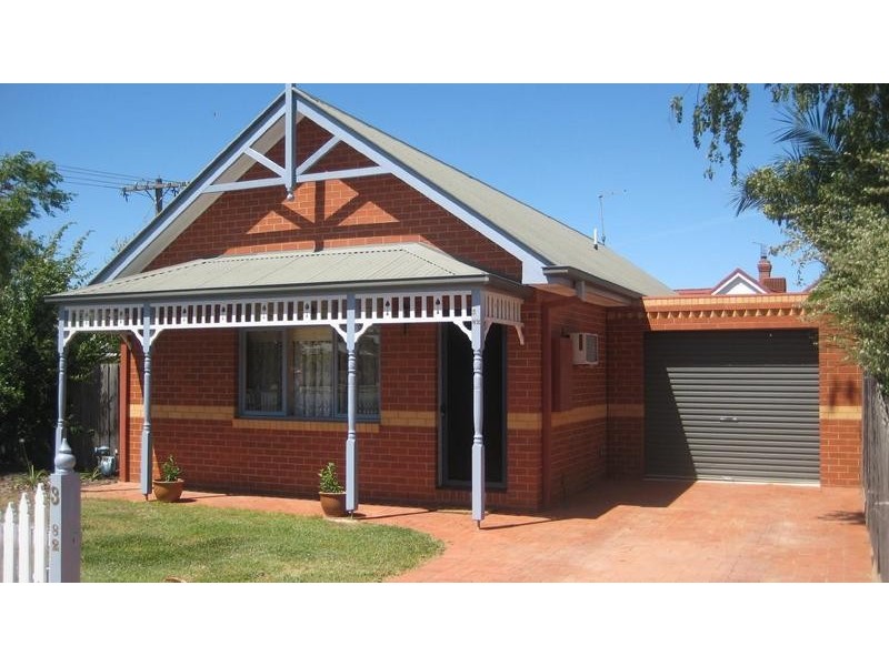 3/82 Hovell Street, Echuca VIC 3564