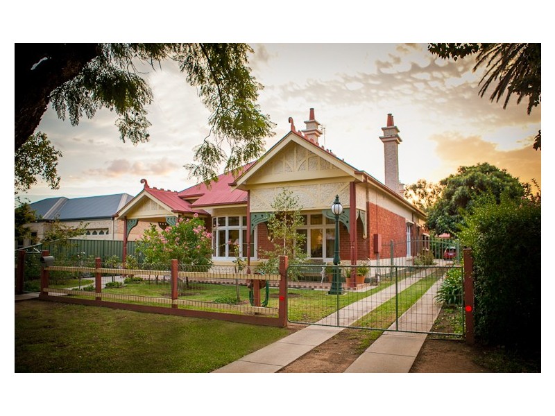 73 Hopwood Street, Echuca VIC 3564