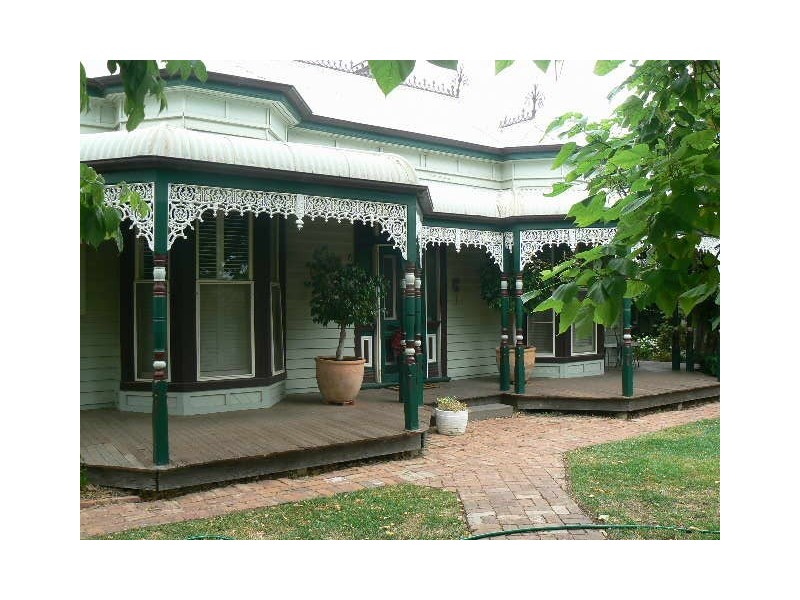 163 Pakenham Street, Echuca VIC 3564