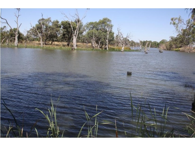 262 School Road, Echuca VIC 3564