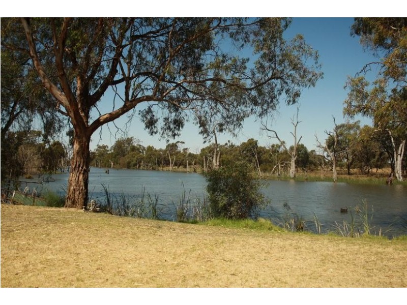 262 School Road, Echuca VIC 3564