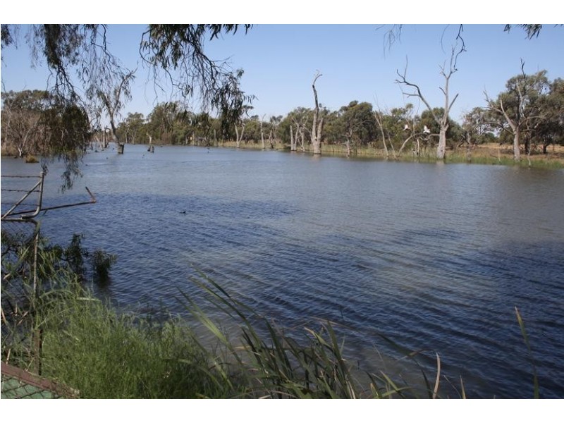 262 School Road, Echuca VIC 3564