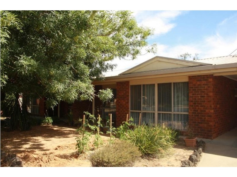 27 Maiden Street, Moama NSW 2731