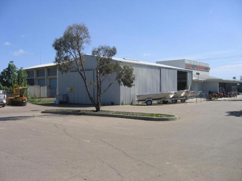 255-257 Ogilvie Ave, Echuca VIC 3564