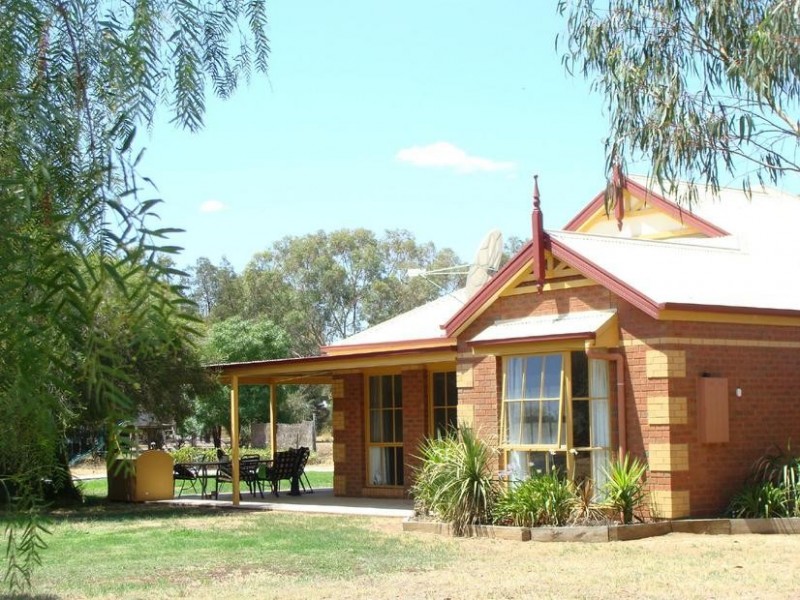 12 Riverview Court, Echuca VIC 3564