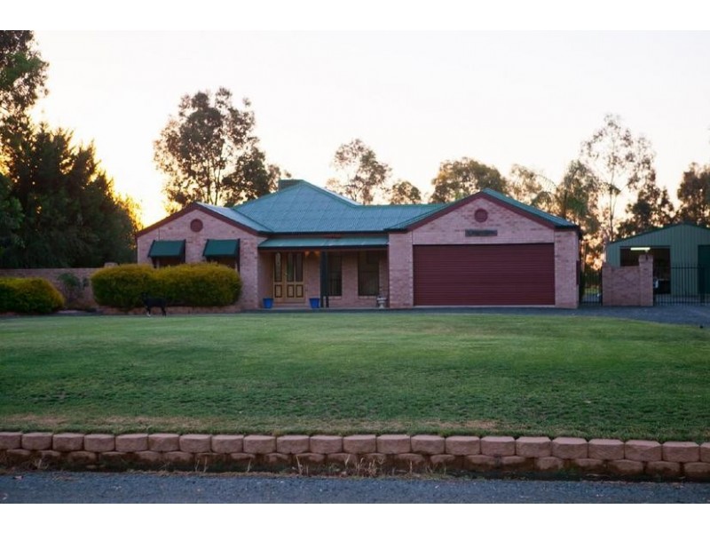 61 Wharparilla Drive, Echuca VIC 3564