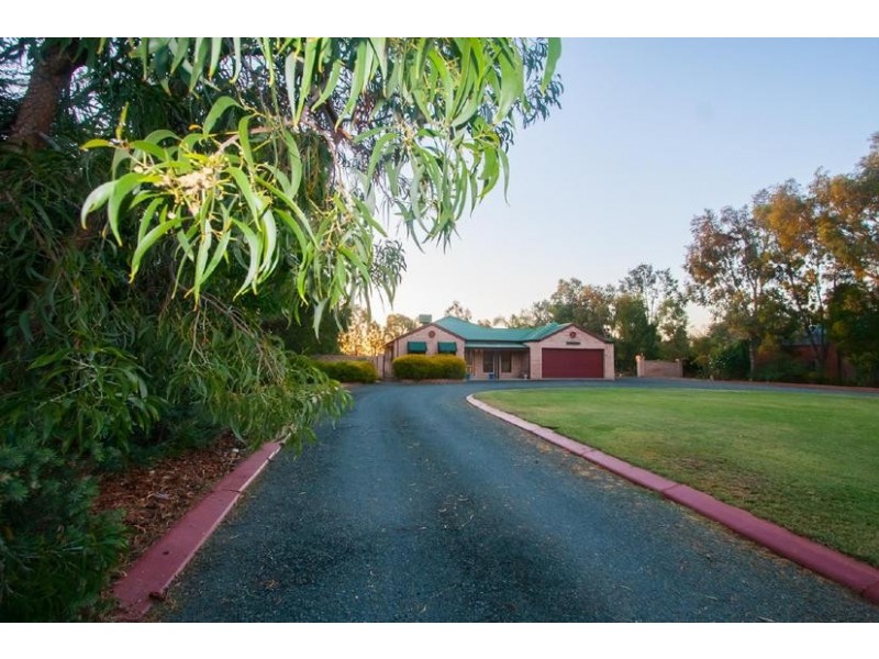61 Wharparilla Drive, Echuca VIC 3564