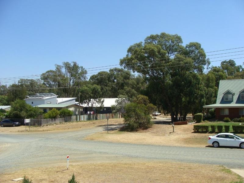 61 Pakenham Street, Echuca VIC 3564