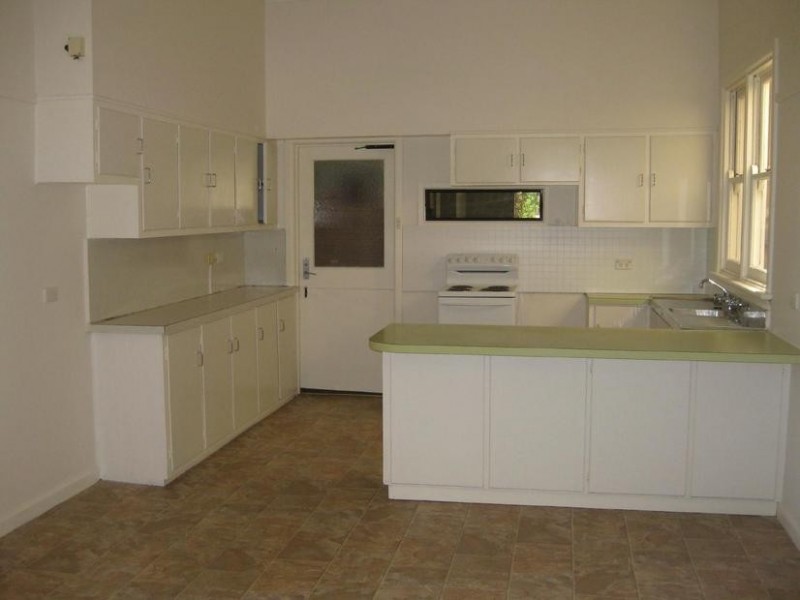 8 George Street, Rochester VIC 3561