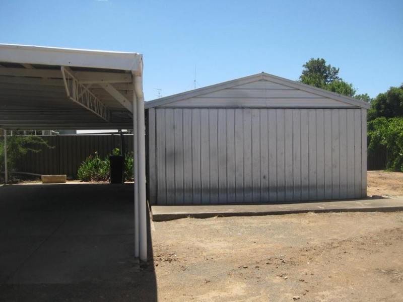 8 George Street, Rochester VIC 3561