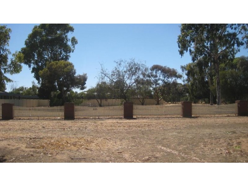 62-74 Northern Highway, Echuca VIC 3564