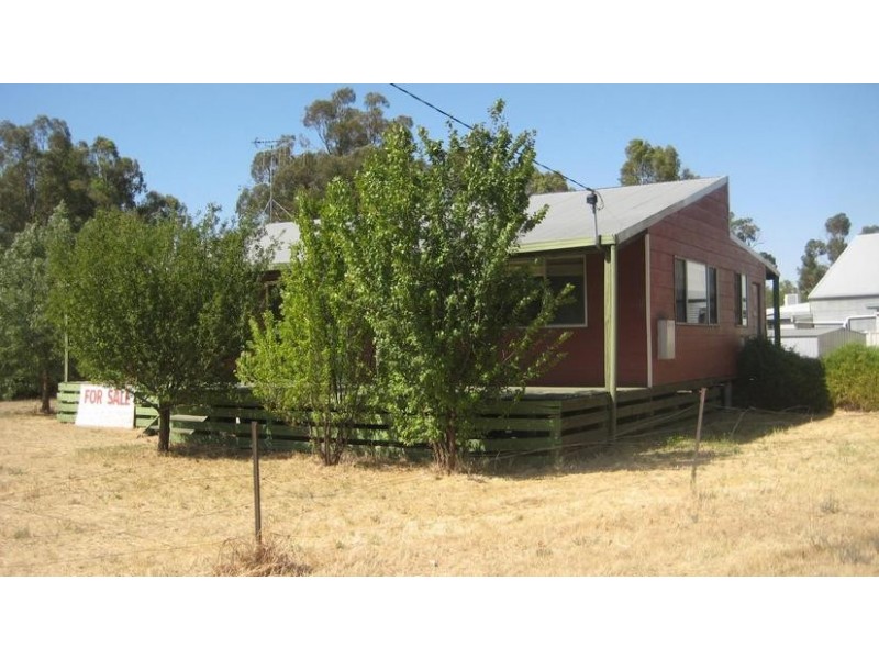 8 Rice Street, Barmah VIC 3639