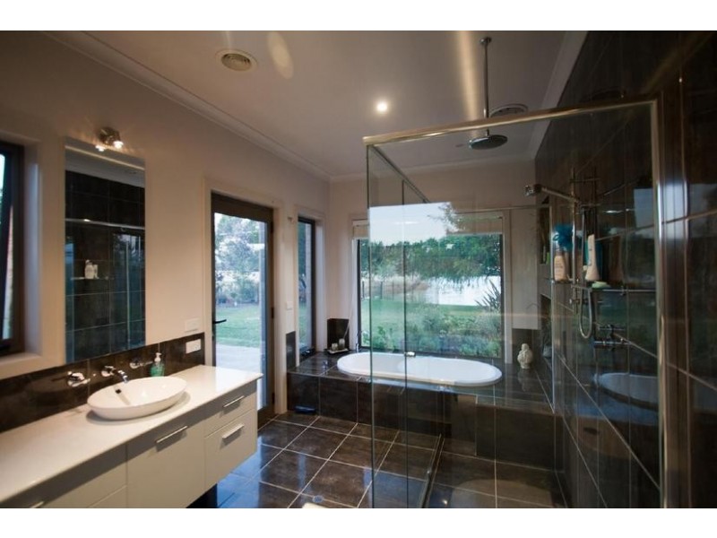 1 Silver Gums Place, Echuca VIC 3564