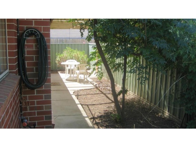 3/90 Hare Street, Echuca VIC 3564