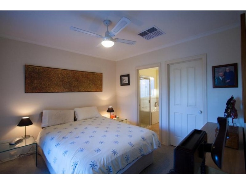 2/90 Haverfield Street, Echuca VIC 3564