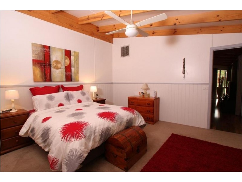 6533 Northern Highway, Rochester VIC 3561