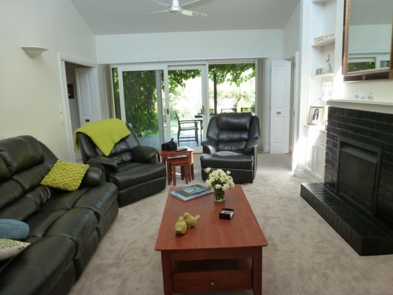 76 Rutley Crescent, Echuca VIC 3564