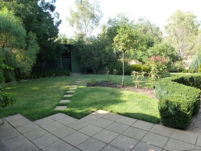 76 Rutley Crescent, Echuca VIC 3564