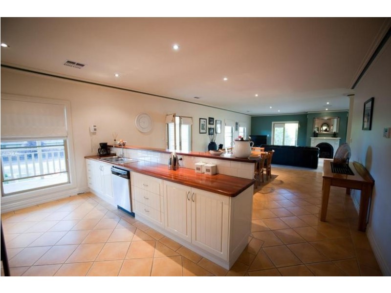 172 Wharparilla Drive, Echuca VIC 3564