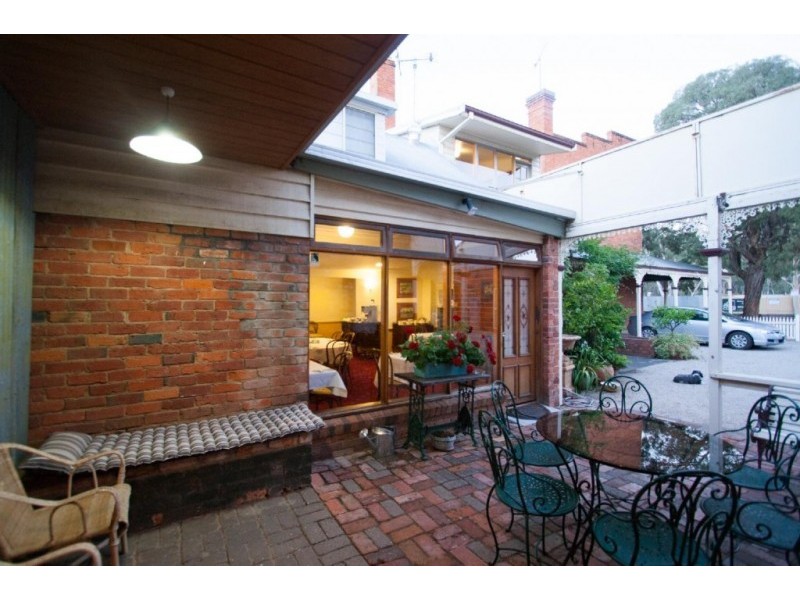 37 Murray Esplanade, Echuca VIC 3564