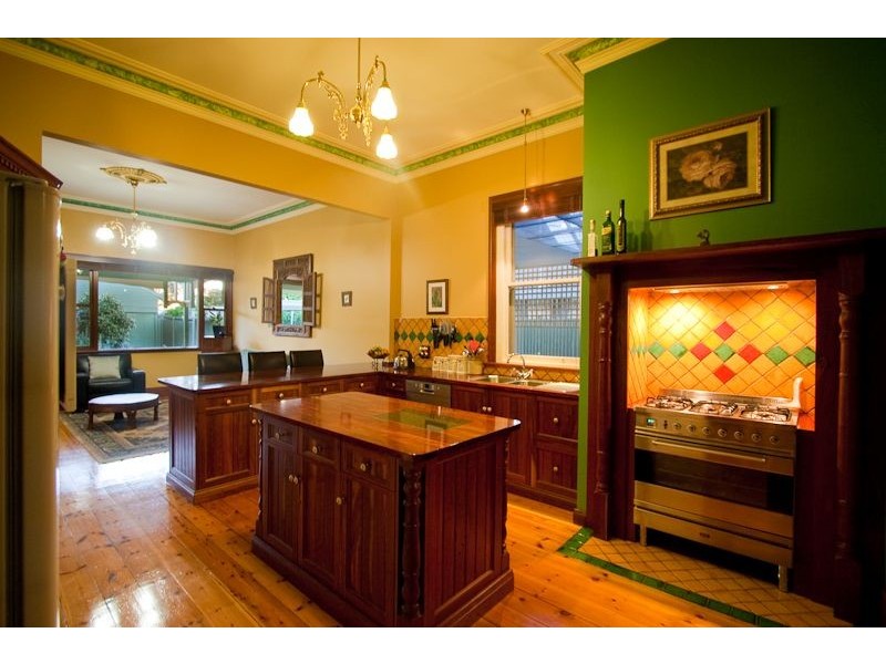 87 Mitchell Street, Echuca VIC 3564