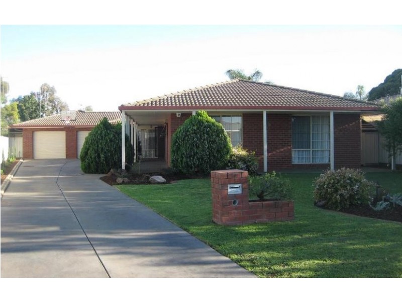 30 Pevensey Place, Echuca VIC 3564