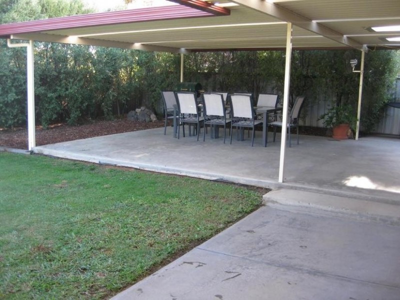 30 Pevensey Place, Echuca VIC 3564