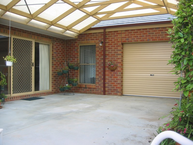 2/88 Shackell Street, Echuca VIC 3564