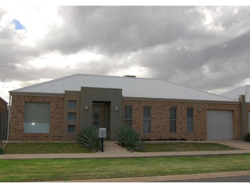 4 Sunset Avenue, Echuca VIC 3564