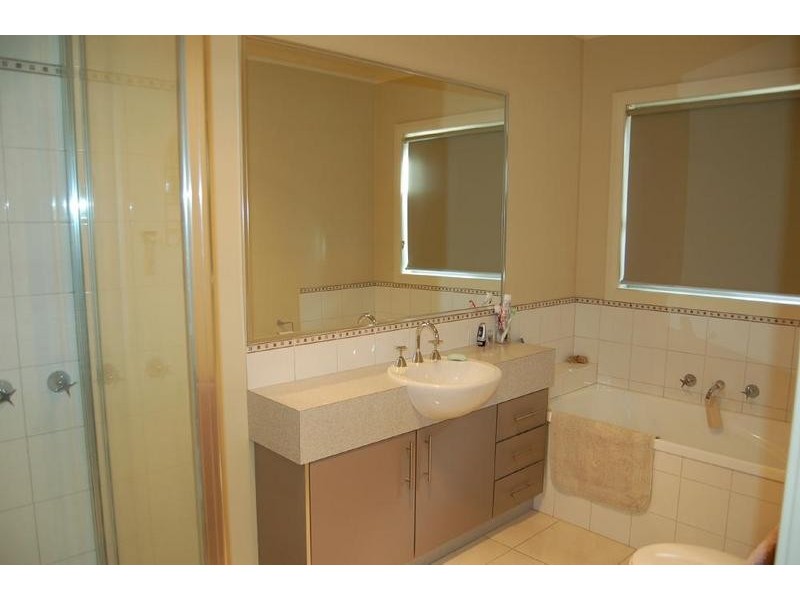 4 Sunset Avenue, Echuca VIC 3564