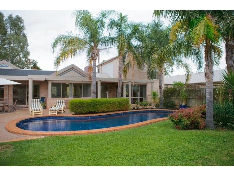 18 Charters Drive, Moama NSW 2731